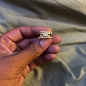 Elegant Gold and black Ring